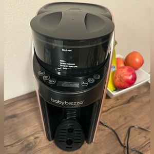 New and Improved Baby Brezza Formula Pro Advanced Formula Dispenser Machine